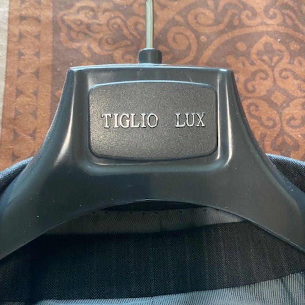 Tiglio Lux  Grey 3 pc Suit